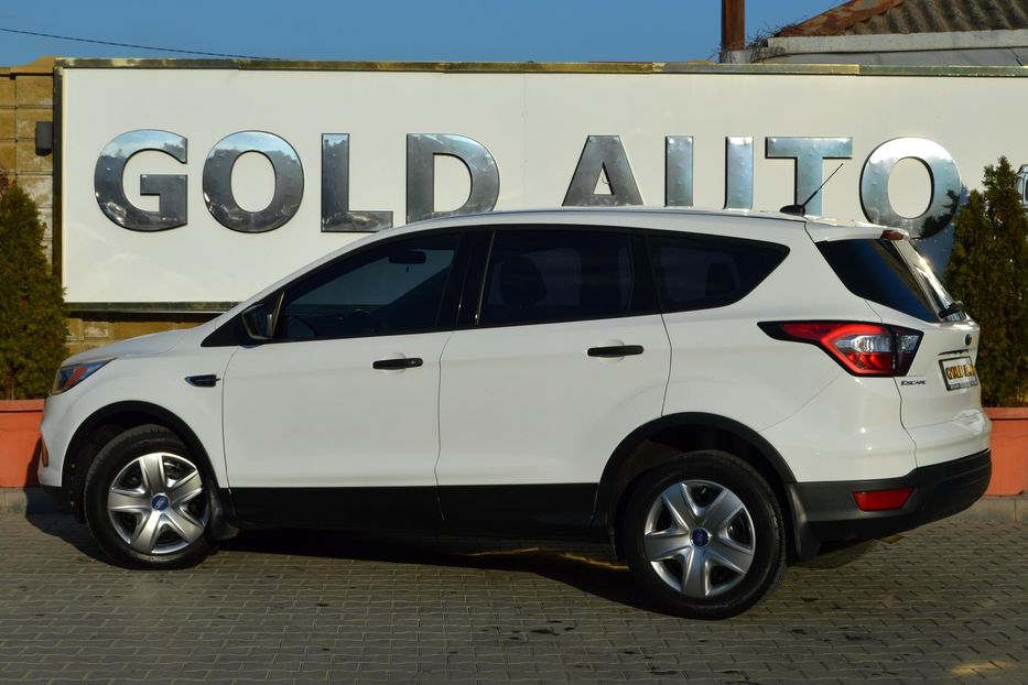 Продам Ford Escape 2017 года в Одессе