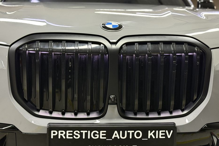 Продам BMW X7 40d Steptronic xDrive 2024 года в Киеве