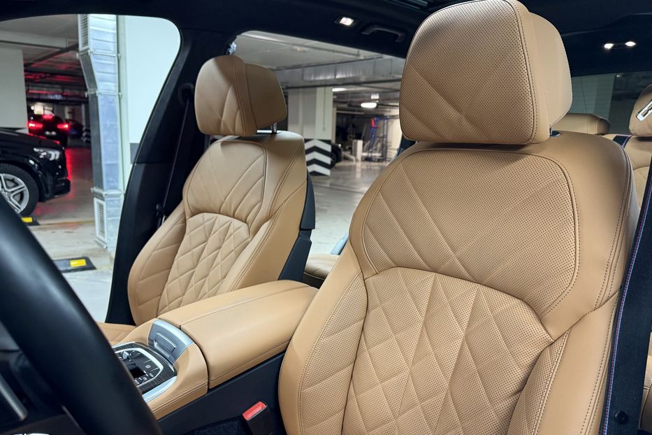 Продам BMW X7 40d Steptronic xDrive 2024 года в Киеве