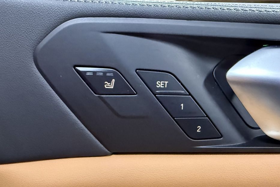 Продам BMW X7 40d Steptronic xDrive 2024 года в Киеве