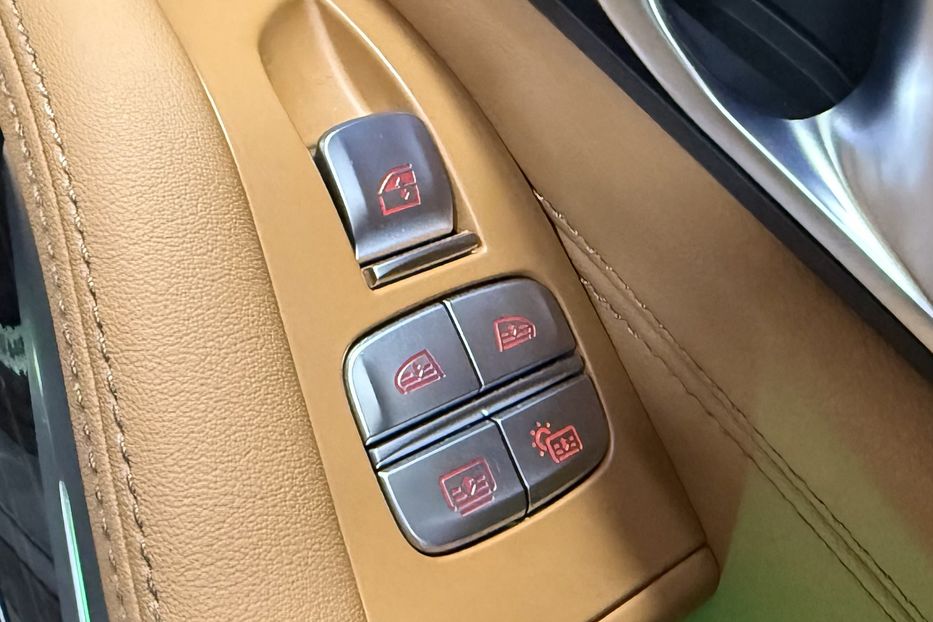 Продам BMW X7 40d Steptronic xDrive 2024 года в Киеве