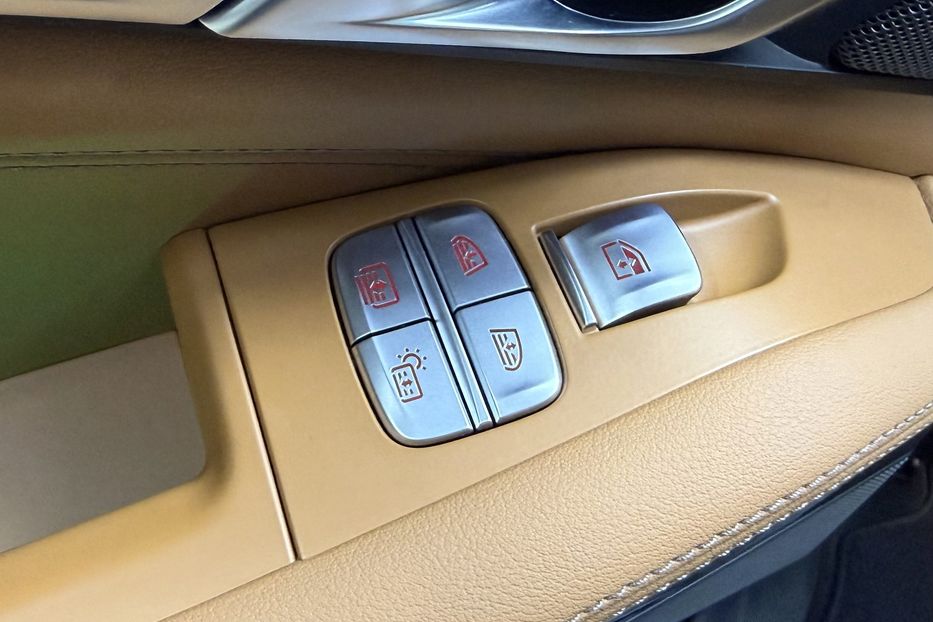 Продам BMW X7 40d Steptronic xDrive 2024 года в Киеве