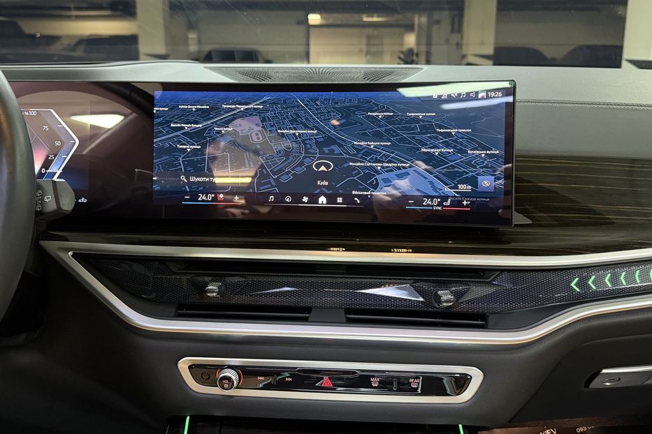 Продам BMW X7 40d Steptronic xDrive 2024 года в Киеве
