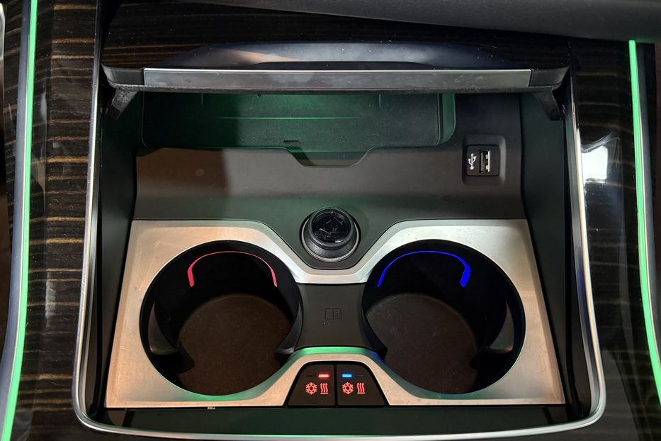 Продам BMW X7 40d Steptronic xDrive 2024 года в Киеве