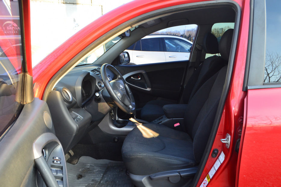 Продам Toyota Rav 4 2.0i AT (152 к.с.) 4WD 2007 года в Киеве