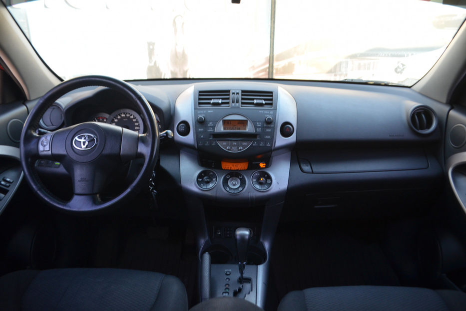 Продам Toyota Rav 4 2.0i AT (152 к.с.) 4WD 2007 года в Киеве