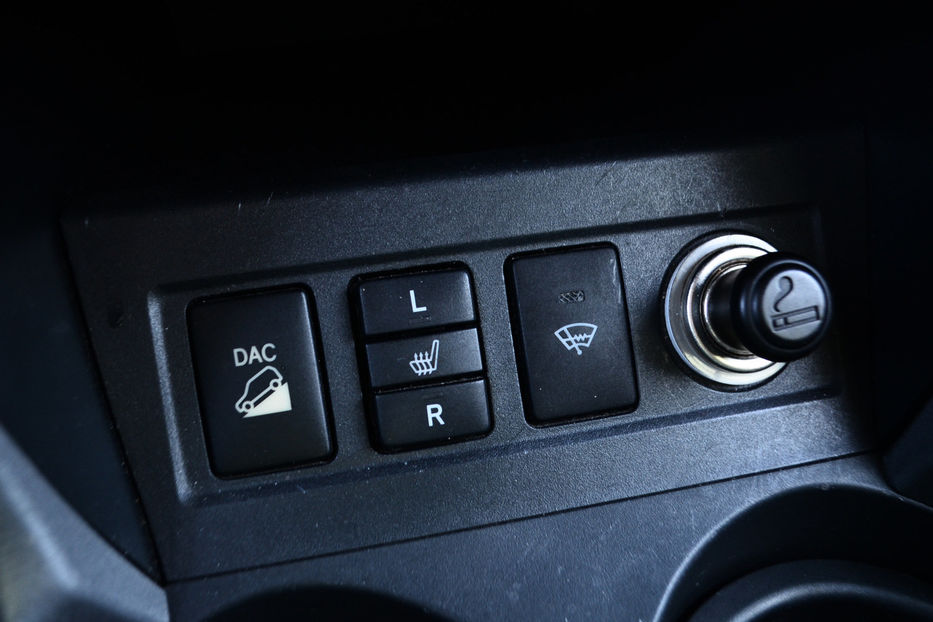 Продам Toyota Rav 4 2.0i AT (152 к.с.) 4WD 2007 года в Киеве