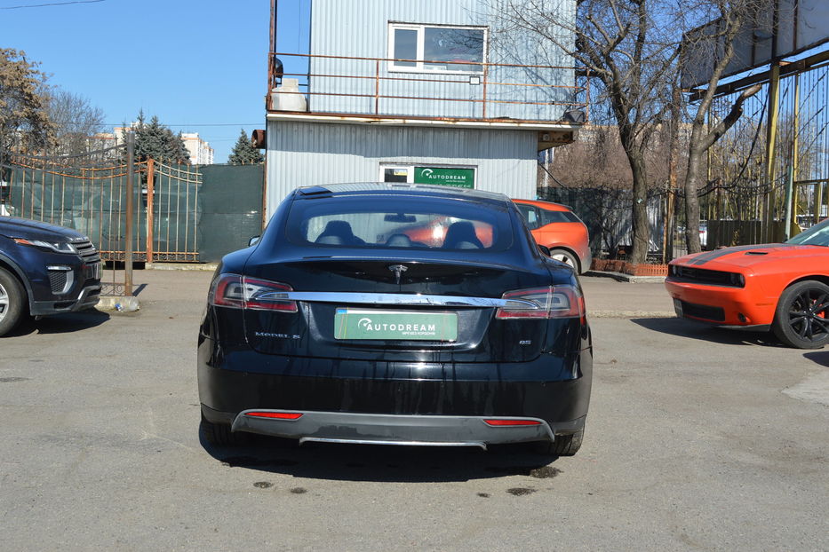 Продам Tesla Model S 2015 года в Одессе