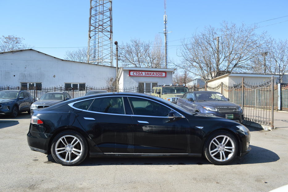 Продам Tesla Model S 2015 года в Одессе