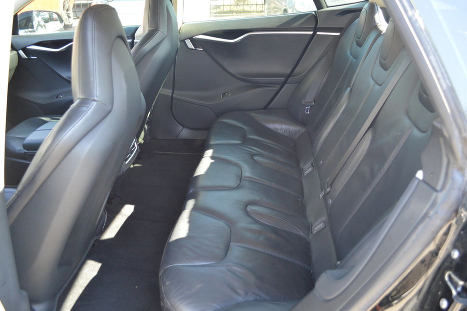 Продам Tesla Model S 2015 года в Одессе