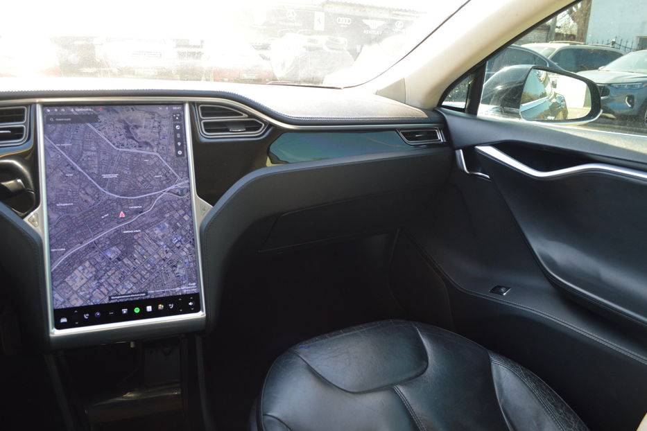 Продам Tesla Model S 2015 года в Одессе