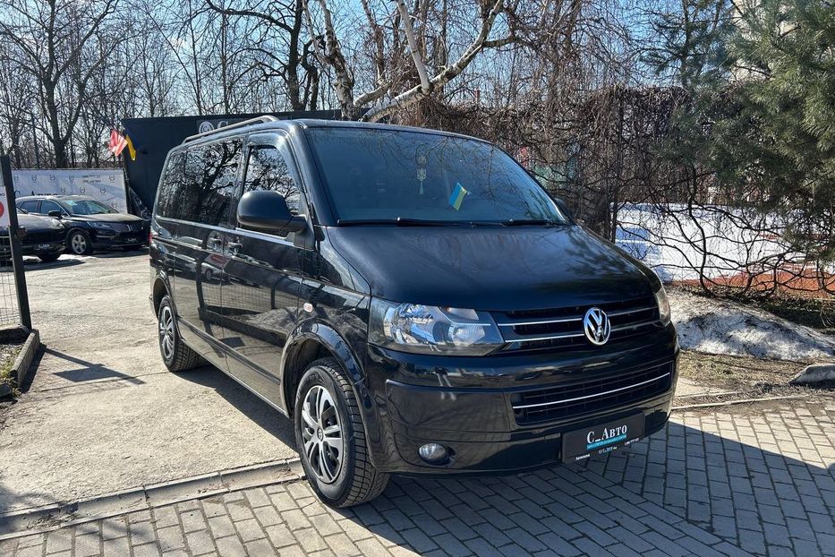 Продам Volkswagen T5 (Transporter) пасс. 2015 года в Черновцах