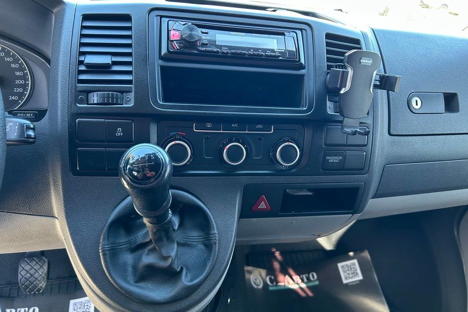 Продам Volkswagen T5 (Transporter) пасс. 2015 года в Черновцах