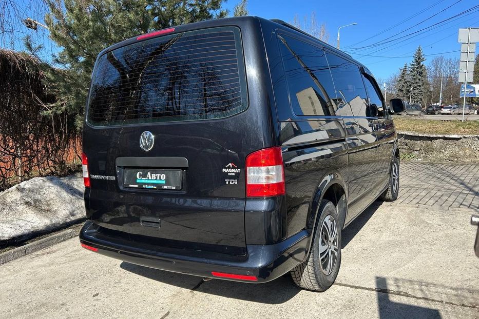 Продам Volkswagen T5 (Transporter) пасс. 2015 года в Черновцах