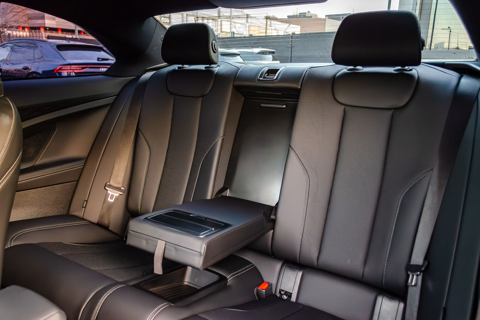 Продам BMW 2 Series 240i 2022 года в Киеве