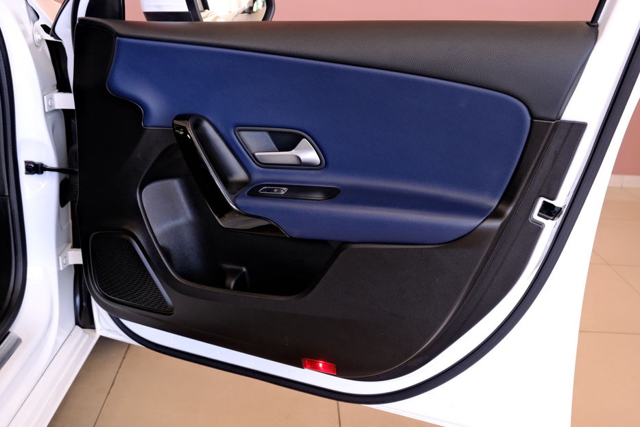 Продам Mercedes-Benz A-Class 2019 года в Одессе