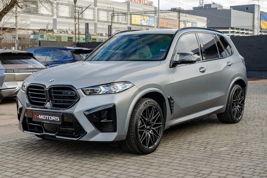 Продам BMW X5 M Competition 2024 года в Киеве