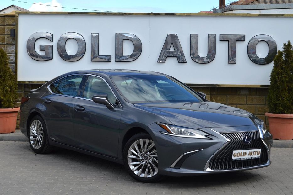 Продам Lexus ES 300 Hybrid 2019 года в Одессе