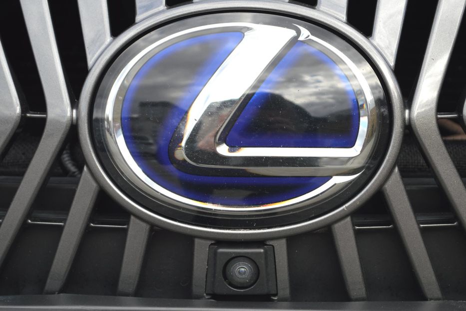 Продам Lexus ES 300 Hybrid 2019 года в Одессе