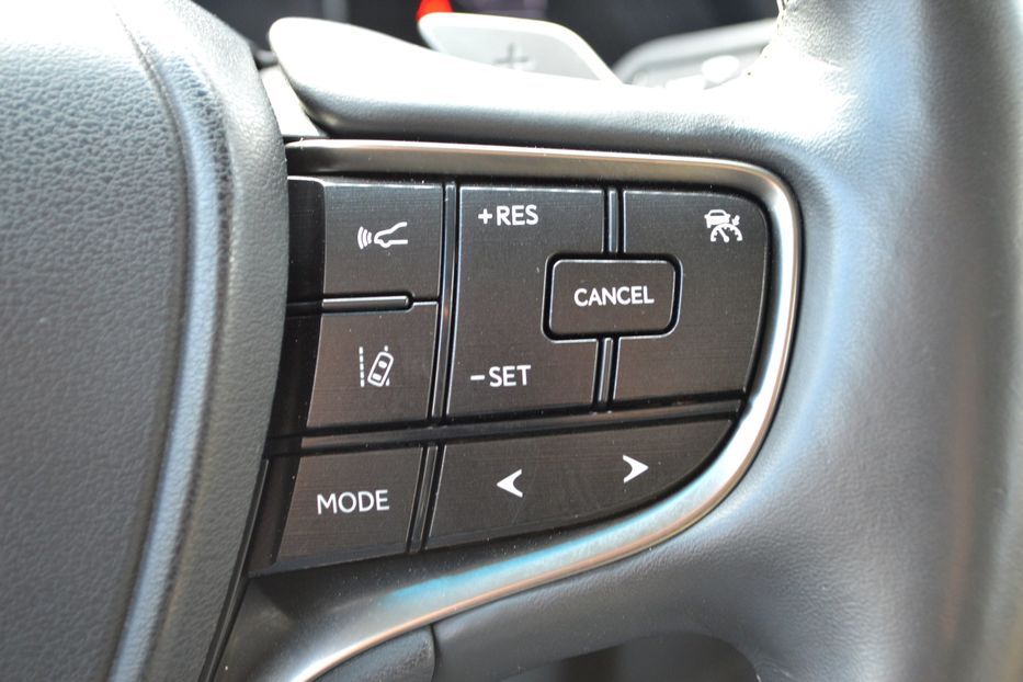 Продам Lexus ES 300 Hybrid 2019 года в Одессе