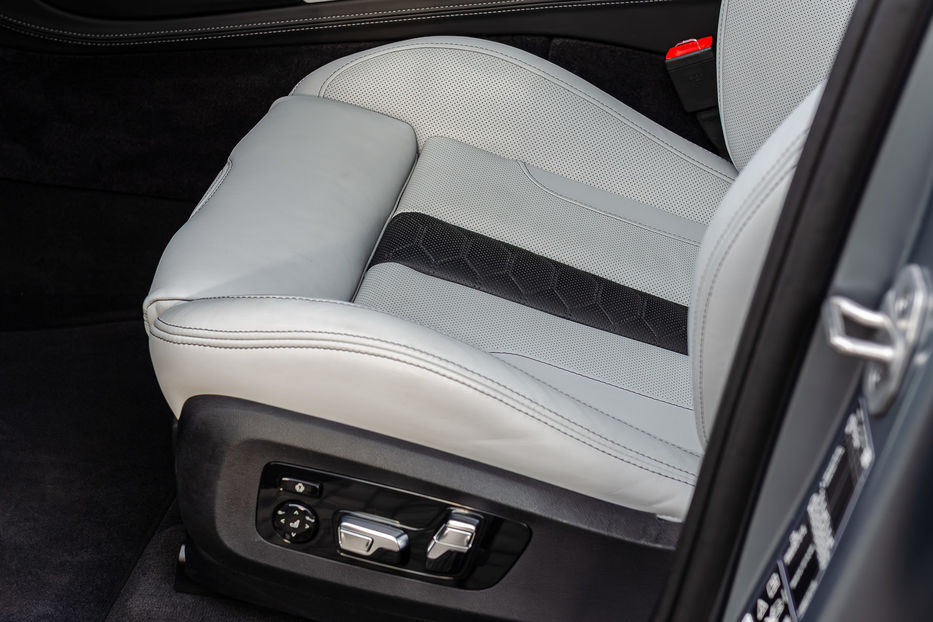 Продам BMW X5 M Competition 2024 года в Киеве