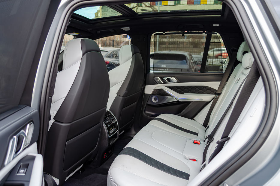 Продам BMW X5 M Competition 2024 года в Киеве