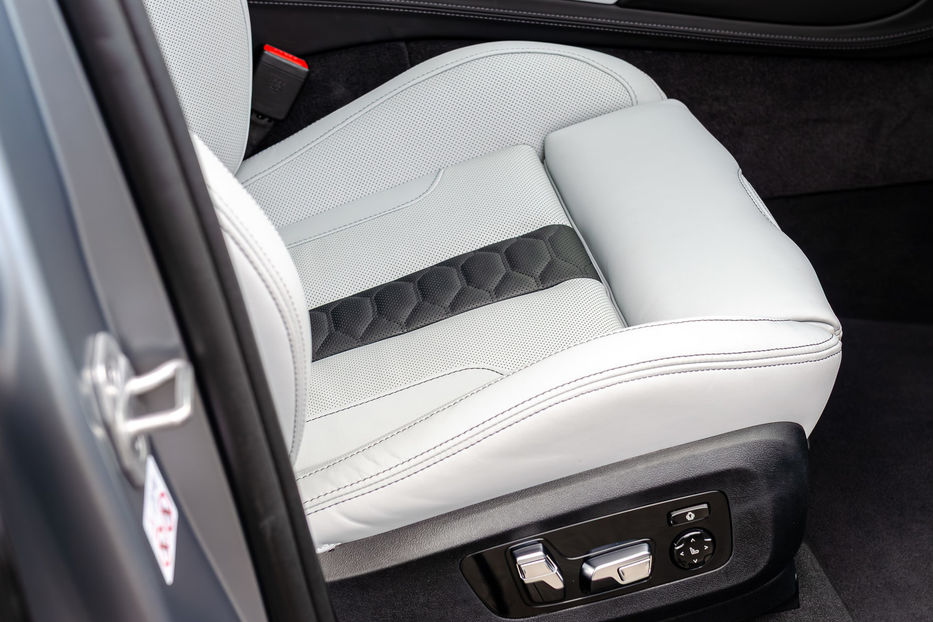 Продам BMW X5 M Competition 2024 года в Киеве