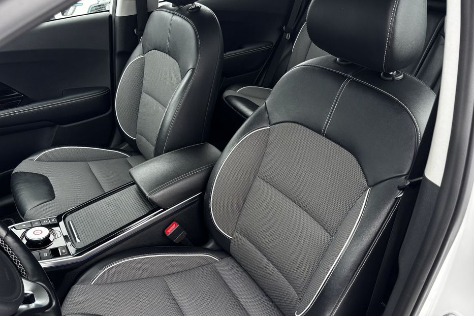 Продам Kia Niro 64кВт. 2020 года в Львове