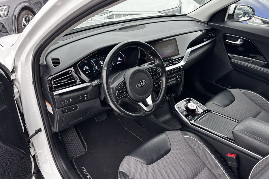 Продам Kia Niro 64кВт. 2020 года в Львове