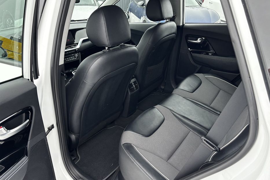 Продам Kia Niro 64кВт. 2020 года в Львове