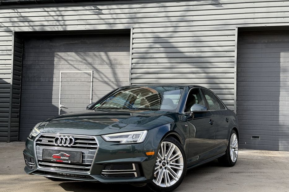Продам Audi A4 S-line Quattro  2016 года в Киеве