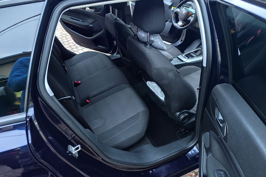 Продам Peugeot 308 2015 года в Львове