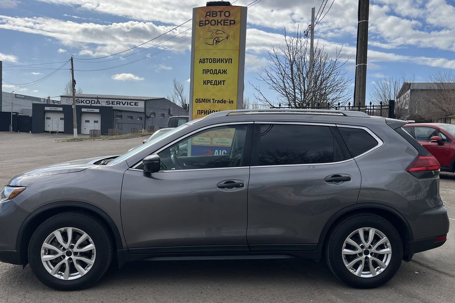 Продам Nissan Rogue Sv Hybrid 2017 года в Николаеве