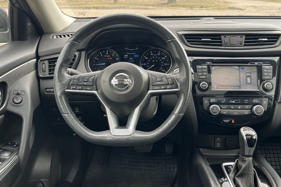 Продам Nissan Rogue Sv Hybrid 2017 года в Николаеве