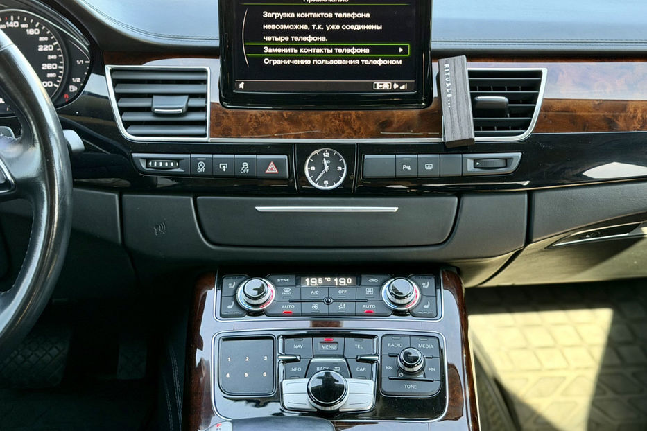 Продам Audi A8 4.0 BiTFSI Long Tiptronic 2013 года в Киеве