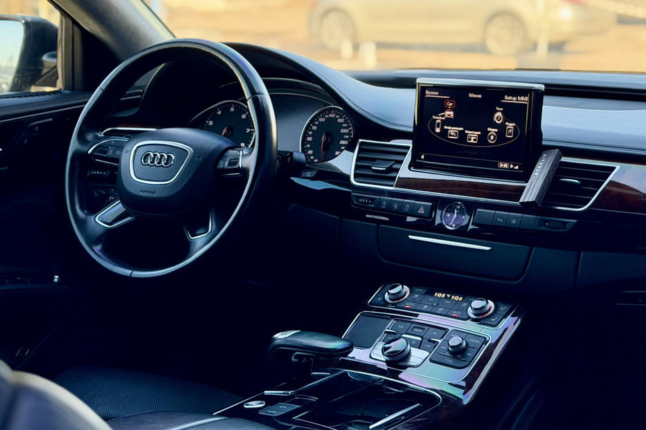 Продам Audi A8 4.0 BiTFSI Long Tiptronic 2013 года в Киеве