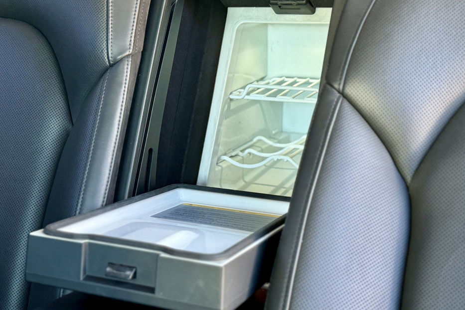 Продам Audi A8 4.0 BiTFSI Long Tiptronic 2013 года в Киеве