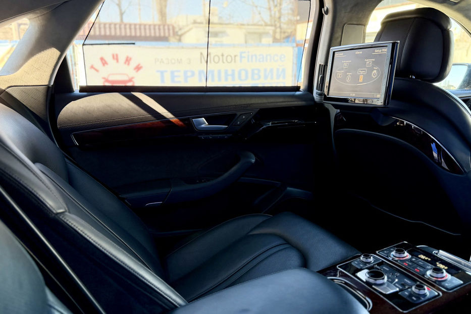 Продам Audi A8 4.0 BiTFSI Long Tiptronic 2013 года в Киеве