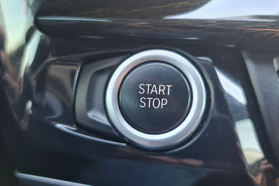 Продам BMW X5 40e Steptronic (313 к.с.) 2017 года в Киеве