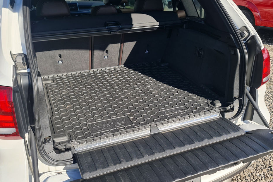 Продам BMW X5 40e Steptronic (313 к.с.) 2017 года в Киеве