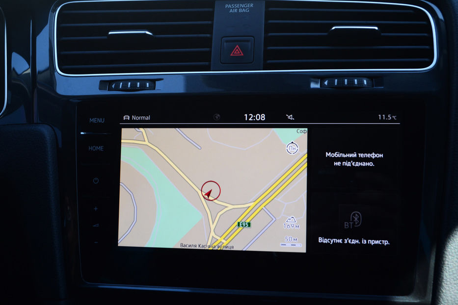 Продам Volkswagen e-Golf 35.8 kWh (136 к.с.) 2020 года в Киеве