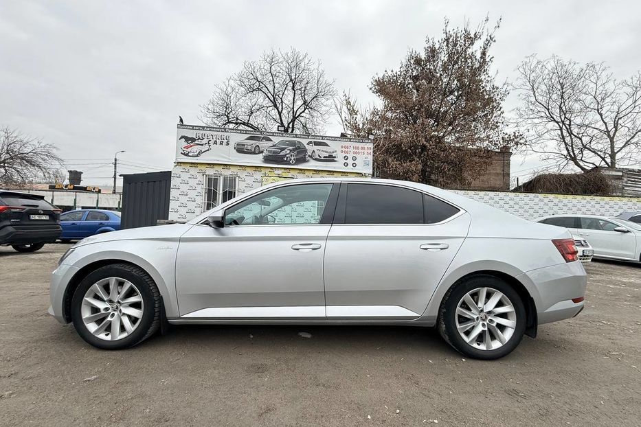 Продам Skoda Superb 2016 года в Днепре