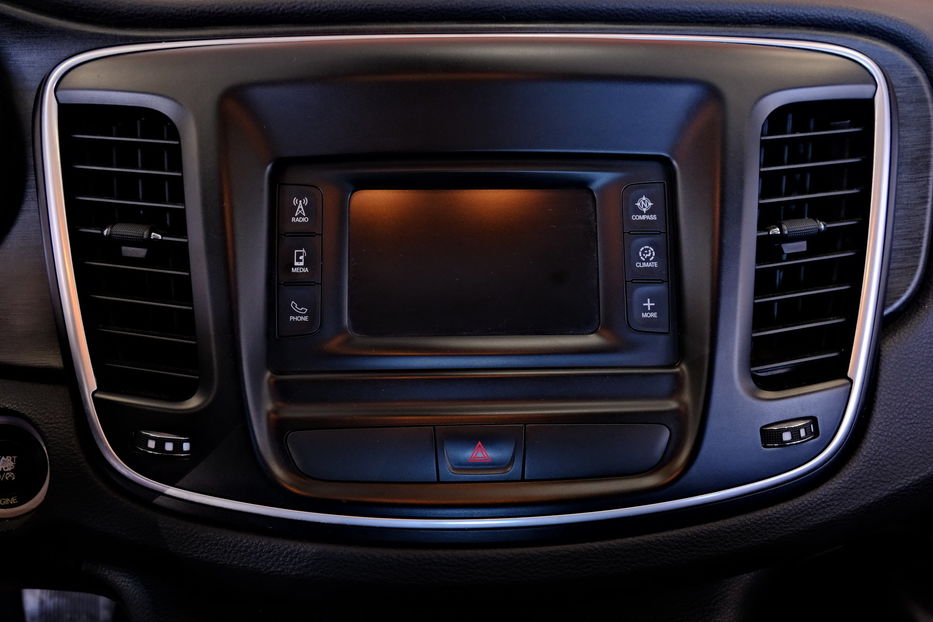 Продам Chrysler 200 2015 года в Одессе