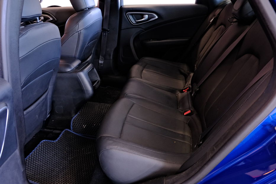 Продам Chrysler 200 2015 года в Одессе