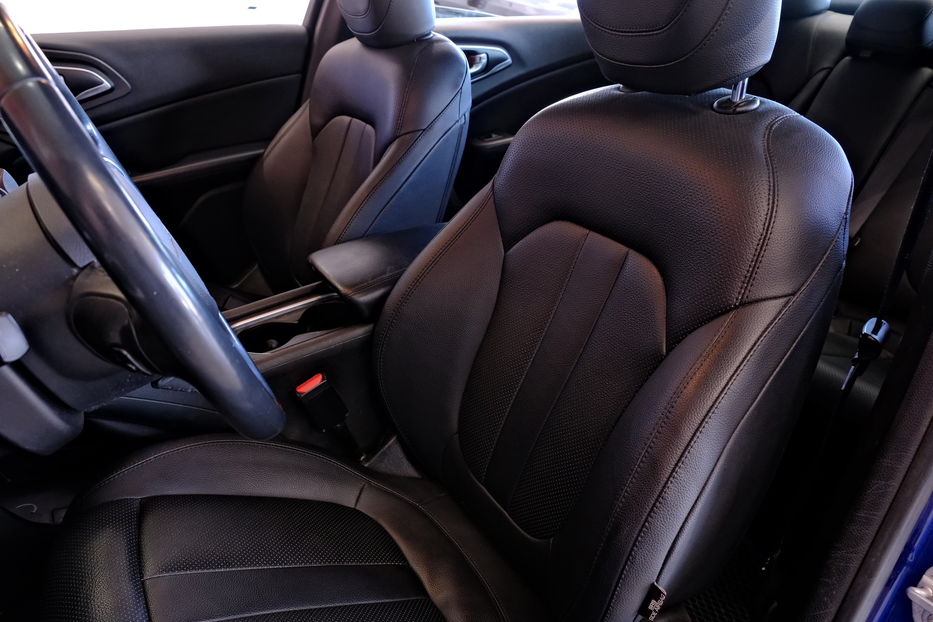 Продам Chrysler 200 2015 года в Одессе