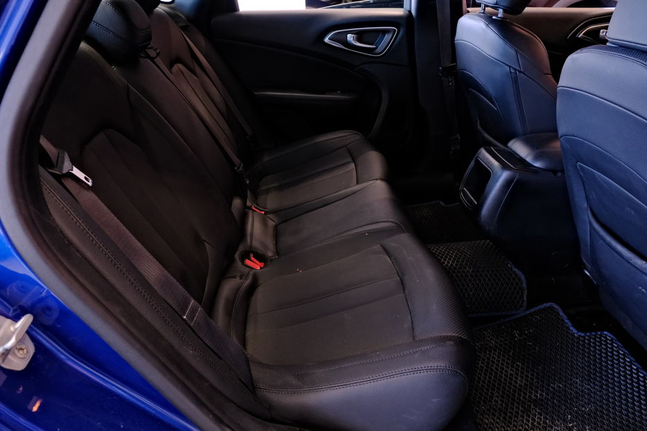 Продам Chrysler 200 2015 года в Одессе