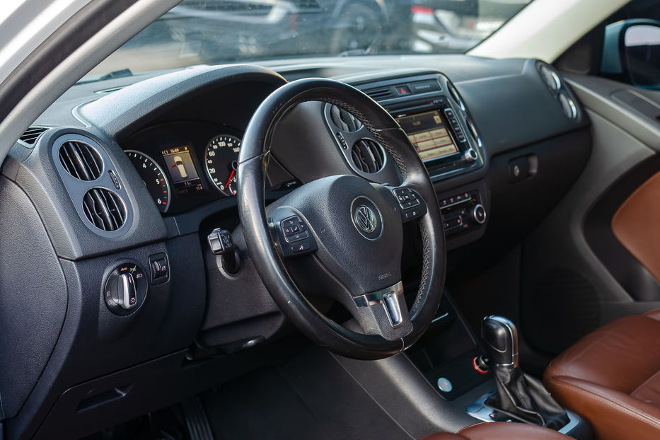 Продам Volkswagen Tiguan 2.0TDI 4Motion 2012 года в Киеве