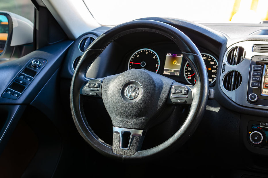 Продам Volkswagen Tiguan 2.0TDI 4Motion 2012 года в Киеве