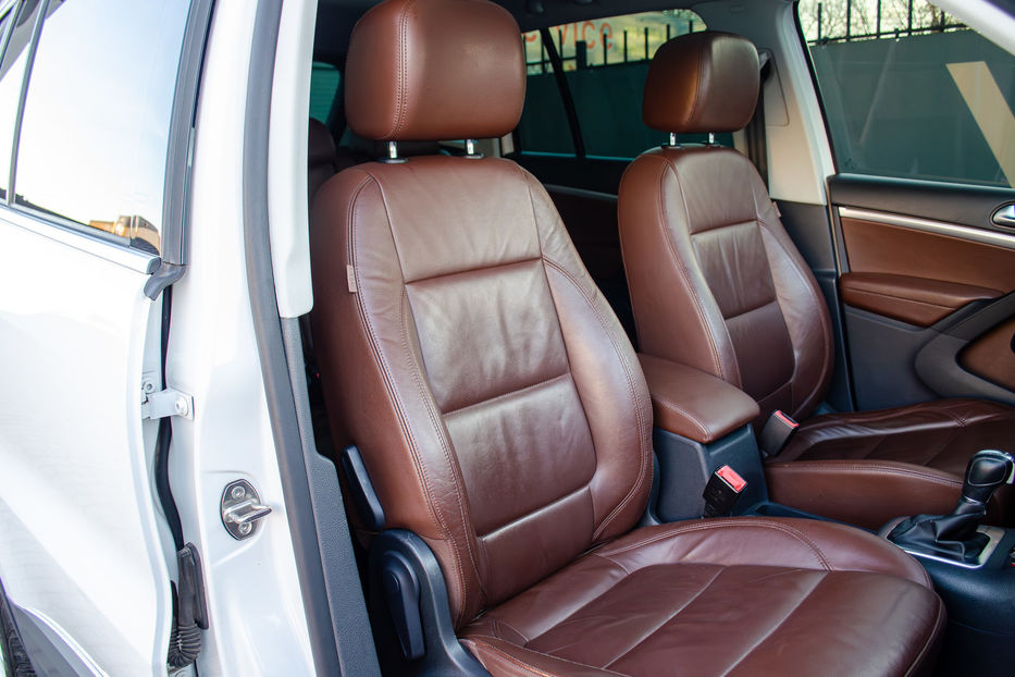 Продам Volkswagen Tiguan 2.0TDI 4Motion 2012 года в Киеве