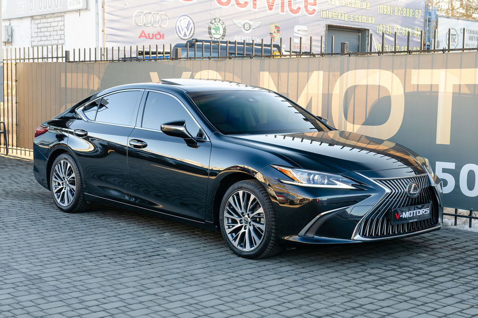 Продам Lexus ES 250 2020 года в Киеве
